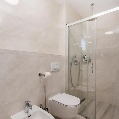 Chillzone - 20m To The Sea, Heated Pool * Трогир