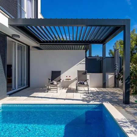 Chillzone - 20m To The Sea, Heated Pool Apartmán *