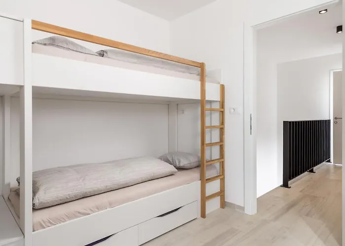 Chillzone - 20m To The Sea, Heated Pool * Trogir