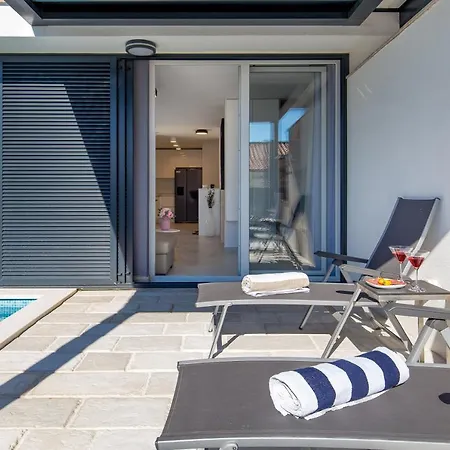 شقة Chillzone - 20m To The Sea, Heated Pool *