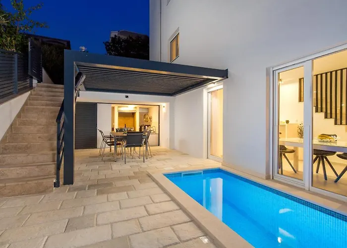 Apartman Chillzone - 20m To The Sea, Heated Pool
