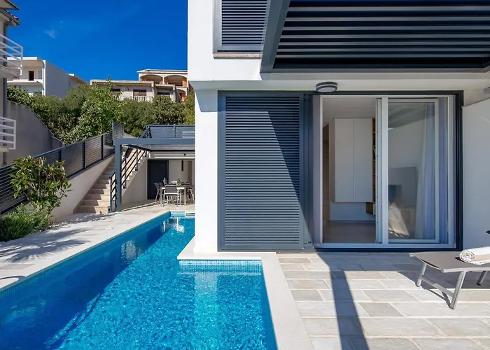 Apartman Chillzone - 20m To The Sea, Heated Pool